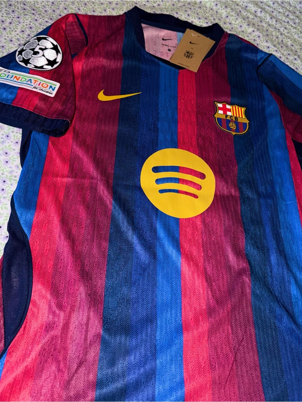 FC Barcelona Home 2026/27 Pedri #8 Slim Fit - Picture 3 of 6